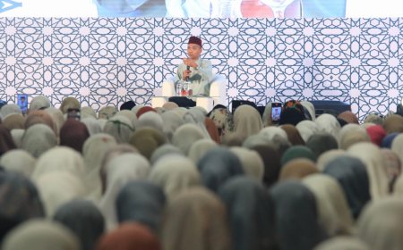 Ribuan Jama'ah Ikuti Tabligh Akbar Peace Full Ramadhan Bersama Ustad Abdul Somad