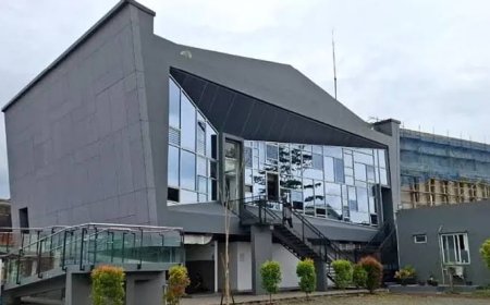 Keunikan Arsitektur Lumbung Padi Masjid Salman Rasidi yang Menyejukkan Hati