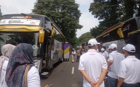 PT Pindad Hantar 150 Pemudik dari Gedung Sate ke Yogyakarta dan Solo