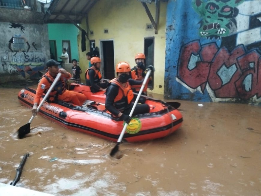 Banjir di Cimanggung Kab. Sumedang Sudah Mulai Surut