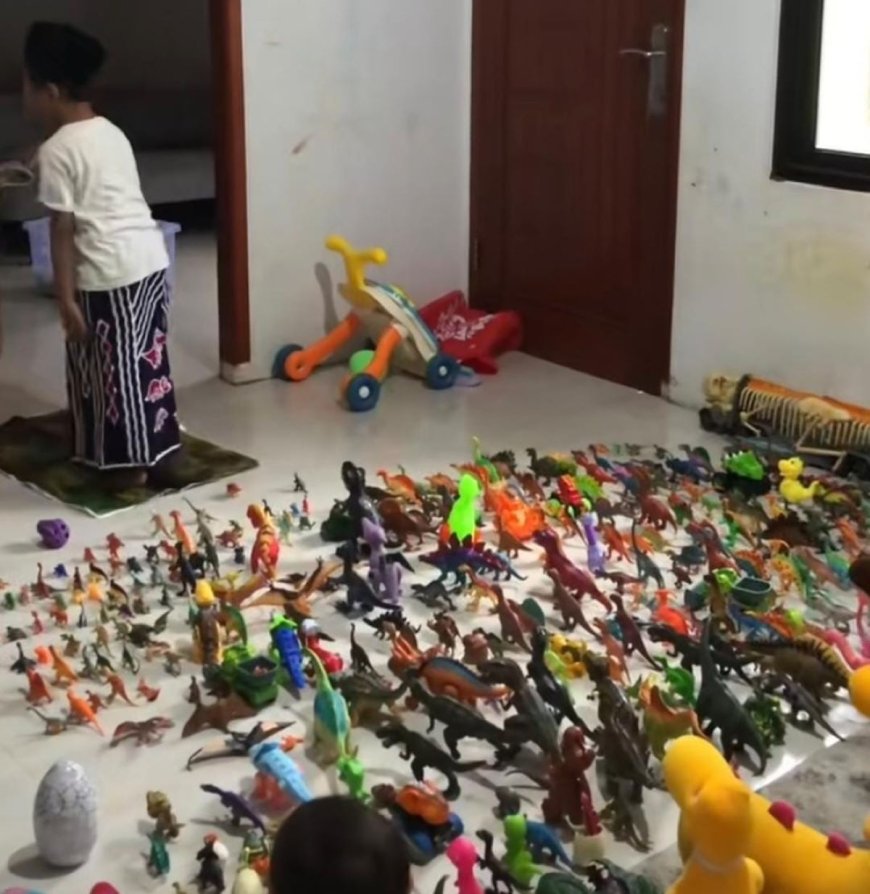 Gemas! Balita Ini Jadi Imam untuk Ratusan Makmum Dinosaurus, Videonya Viral