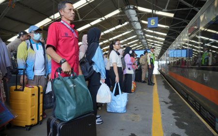 Angkutan Lebaran 2025 Sukses, KAI Daop 2 Bandung Apresiasi Pelanggan dan Tunjukkan Komitmen Layanan Terbaik