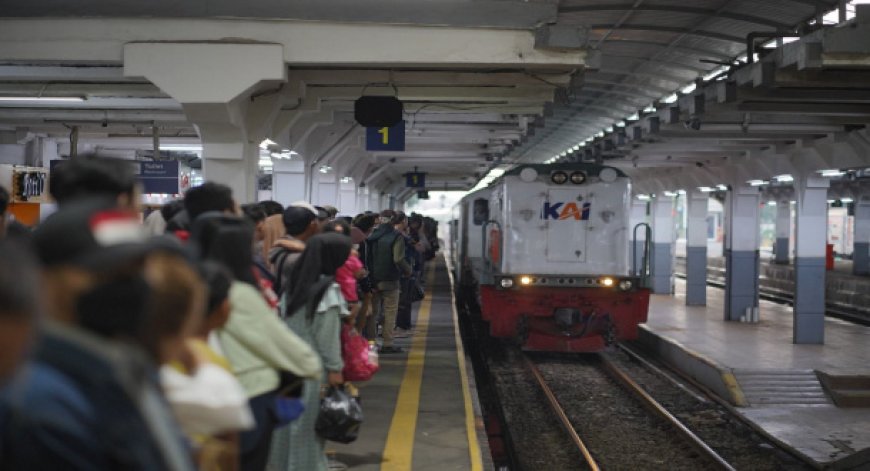 Layanan Prima dan Zero Accident, KAI Daop 2 Bandung Ucapkan Terima Kasih kepada 828 Ribu Pelanggan Lebaran 2025