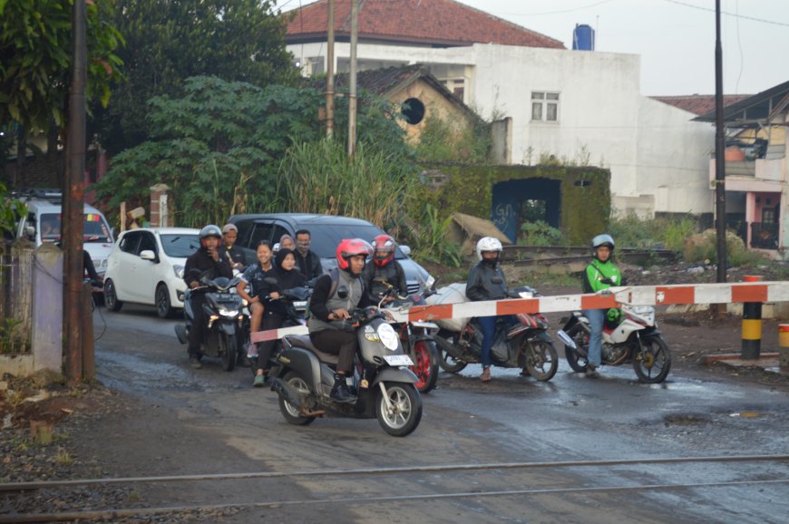 Data Kasus Masih Tinggi, KAI Daop 2 Bandung Serukan Disiplin di Jalur Rel