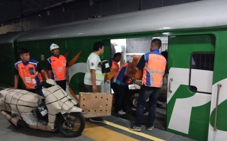 Angkutan Barang KA Parcel Daop 2 Bandung Naik 7% di Triwulan I 2025