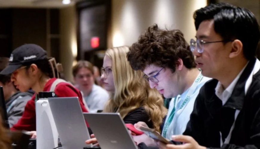 MEWCI 2025 Tawarkan Hadiah Ikut Final Dunia Microsoft Excel di Amerika Serikat