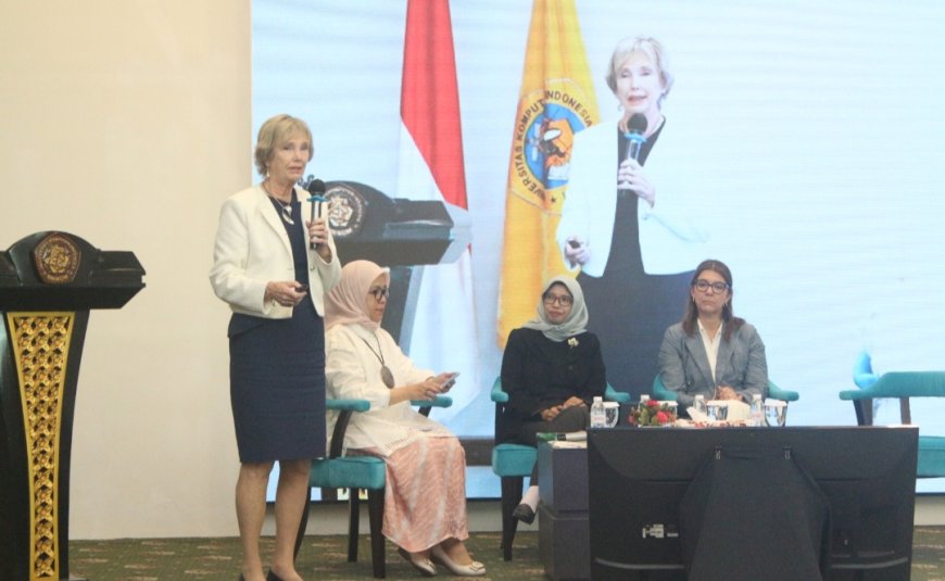 UNIKOM ICOBEST 2025 Bahas Inovasi dan Inklusivitas di Era Digital