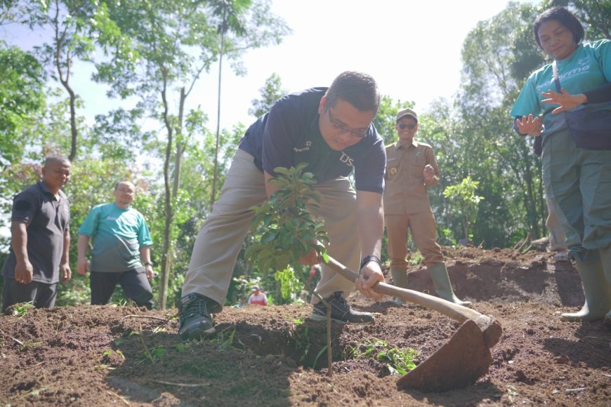 Bio Farma Tanam 2.800 Pohon dan Gelar Vaksinasi Gratis di Ciamis, Wujud Nyata Komitmen Lingkungan dan Kesehatan