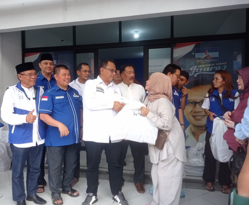IdulAdha 1446 H, Demokrat Jabar Berbagi Daging Kurban untuk Warga