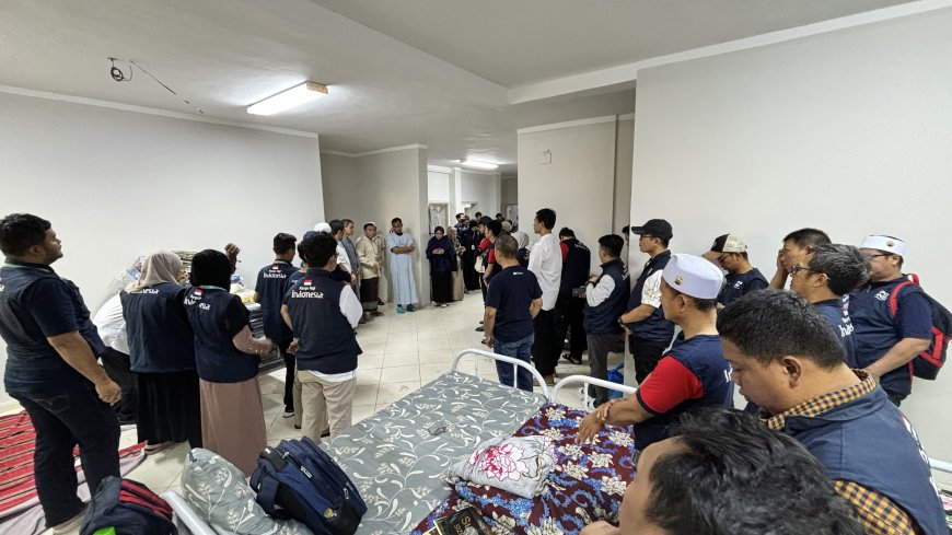 Kargo Haji Pos Indonesia Kebanjiran Paket: Ribuan Koli Oleh-Oleh Dikirim ke Rumah Jemaah