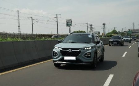 Suzuki Fronx Siap Ramaikan Jalanan Bandung: Irit BBM, Fitur Canggih, Harga Terjangkau