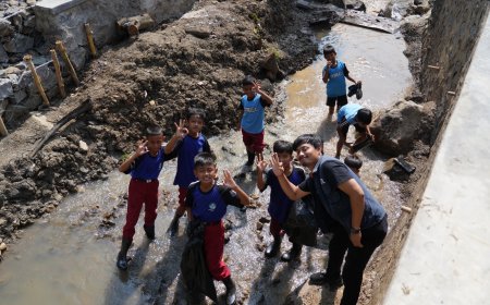 Bio Farma Tunjukkan Aksi Nyata di Hari Sungai Nasional: Edukasi dan Bersih-Bersih Bareng 250 Pelajar