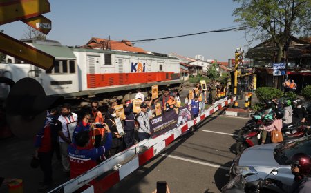 HUT RI ke-80, KAI Daop 2 Bandung Tekankan Nasionalisme Melalui Keselamatan di Perlintasan Sebidang