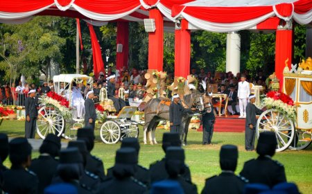 Gelar Senja HUT ke-80 RI, Duplikat Merah Putih Dikembalikan ke Bale Pakuan dengan Kereta Kencana