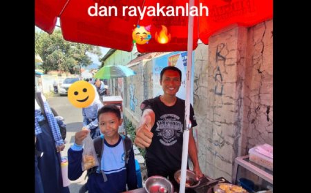 Viral Pedagang Cimin Bagi-Bagi Gratis untuk Anak Berprestasi, Bikin Warganet Terharu