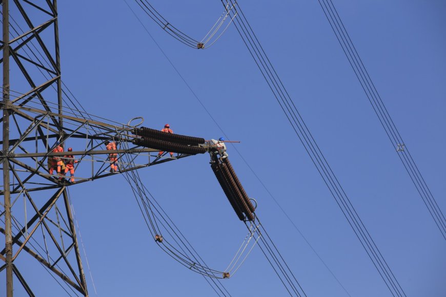 PLN Siagakan Tim PDKB, Perbaiki SUTET 500 kV Tasik–Bandung Demi Keandalan Listrik Kemerdekaan