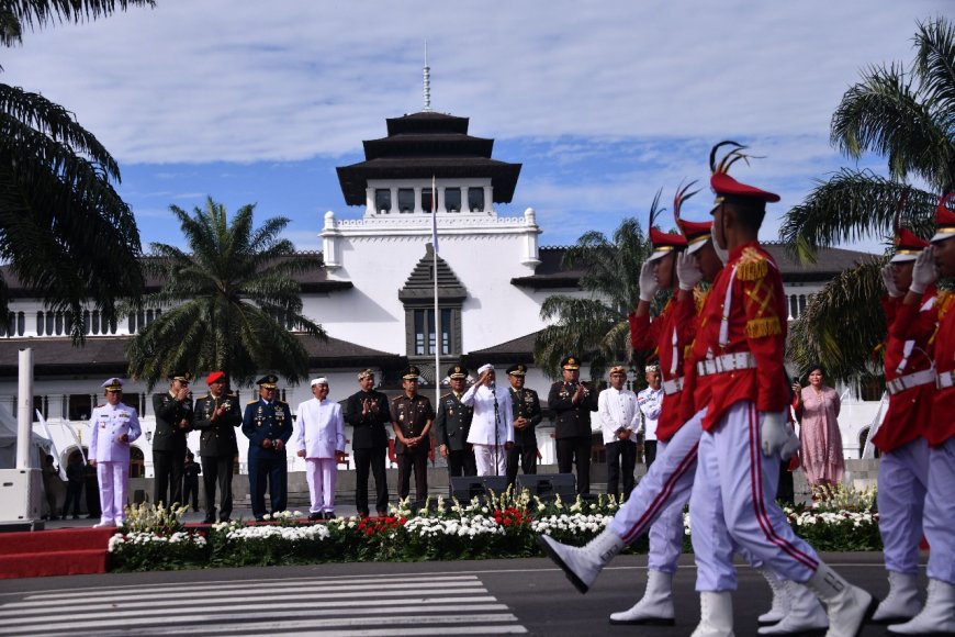 Jadwal dan Rute Kirab Budaya HUT ke-80 RI di Bandung 17 Agustus 2025, Lengkap dengan Atraksi dan Peserta