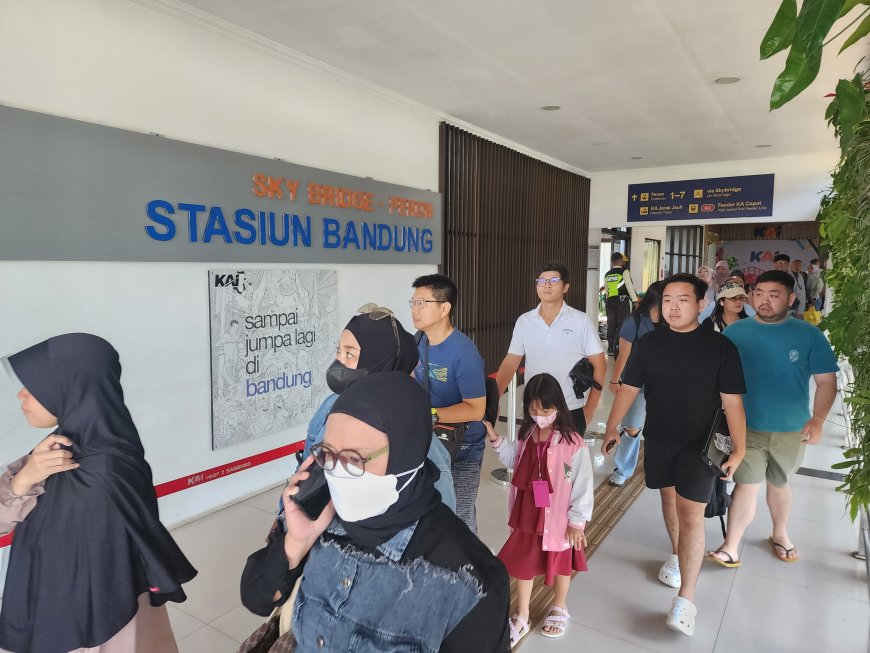 Libur Panjang 17 Agustus, 89 Ribu Penumpang Padati Kereta Api di Daop 2 Bandung