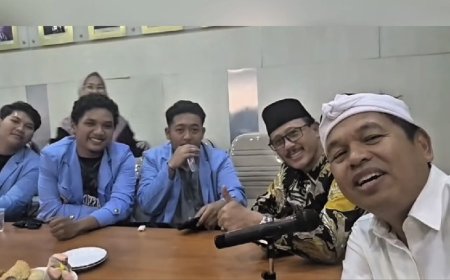 Gas Air Mata Masuk Kampus Unisba, Dedi Mulyadi Datang Sendiri ke Unisba: “Saya Harus Dengar Langsung dari Mahasiswa”