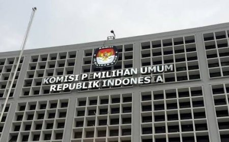 DPR Nilai KPU Terlalu Tertutup, Publik Berhak Tahu Dokumen Capres-Cawapres
