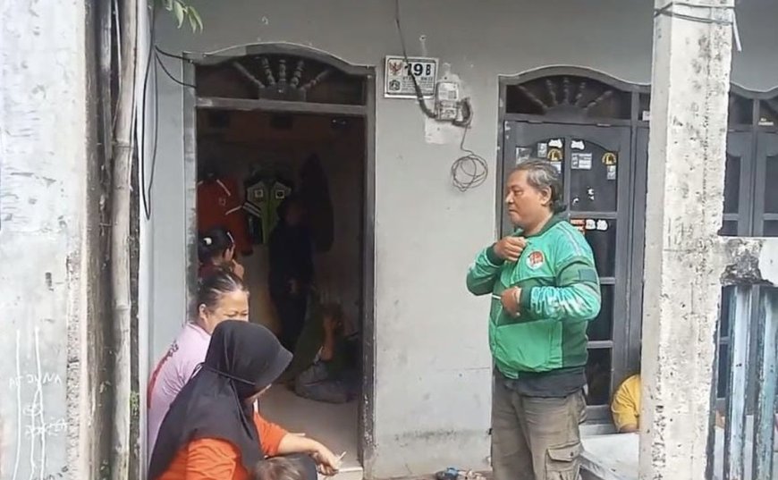 Misteri Sunat Ajaib di Jagakarsa: Bocah 4 Tahun Tiba-Tiba Disunat Saat Main HP, Warga Geger!