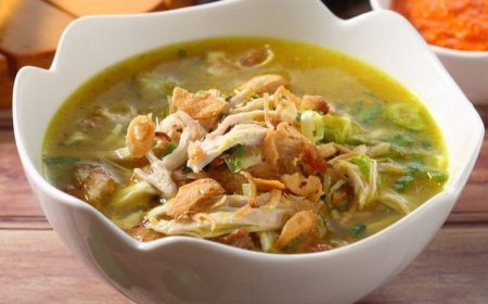 Bukan Cuma Mengenyangkan, Ini 3 Soto Bandung Paling Juara yang Wajib Kamu Coba!