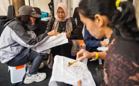 Jakarta Lautan Batik! 4.600 Onthel Tumpah ke Jalan, Festival Batik Nusantara 2025 Meledak di Medsos
