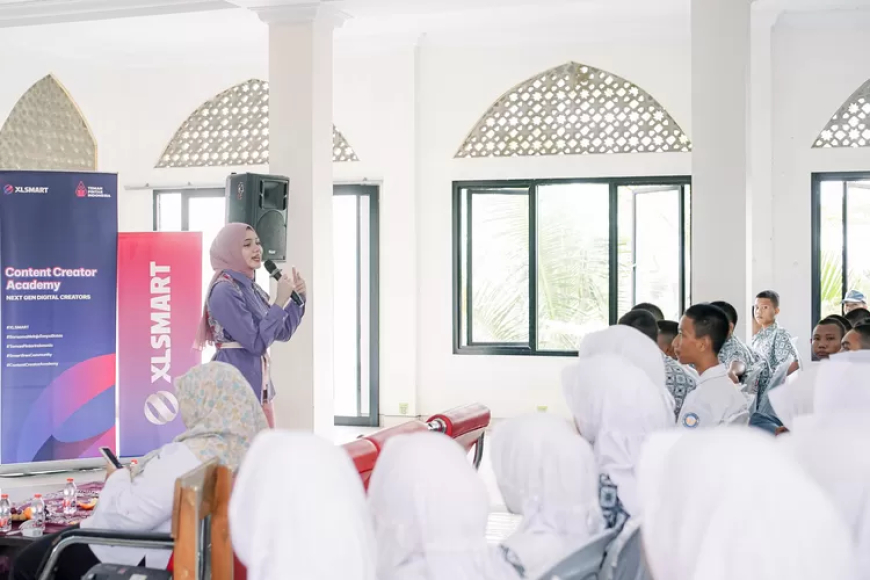 XLSMART Gerakkan Ribuan Pelajar dan UMKM di Tasikmalaya–Tulungagung untuk Melek Digital