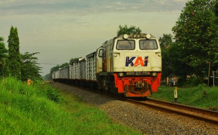 Gubernur KDM dan Dirut KAI Bahas Modernisasi Jalur Kereta Jakarta-Bandung