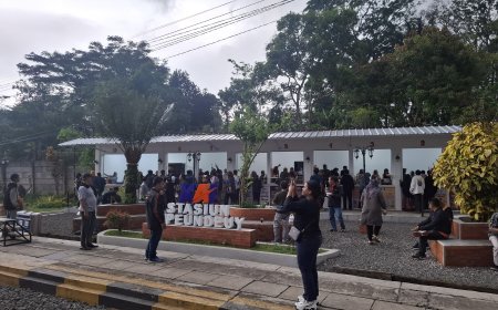 KAI Daop 2 Bandung Tertibkan Stasiun Cipeundeuy, Sediakan Kios Khusus untuk Pedagang Lokal