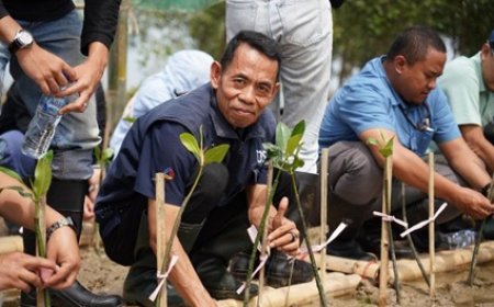 Bio Farma Tanam 5.000 Mangrove dan Bangun Fasilitas Air Bersih di Karawang, Dorong Kesehatan dan Lingkungan Pesisir Berkelanjutan