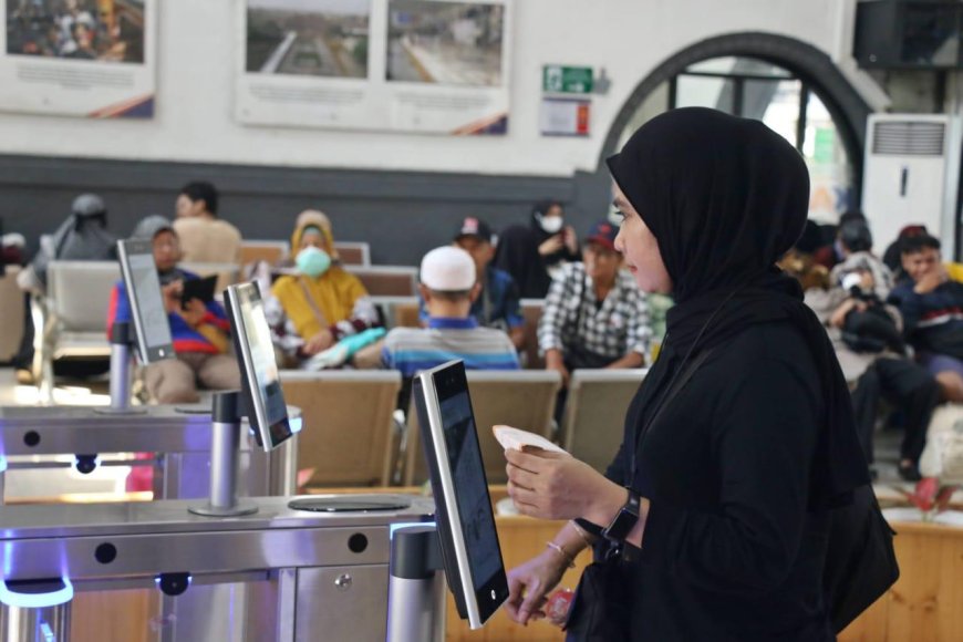 Berburu Tiket Murah Nataru? KAI Kasih Diskon 30%, Ini Daftar Keretanya!