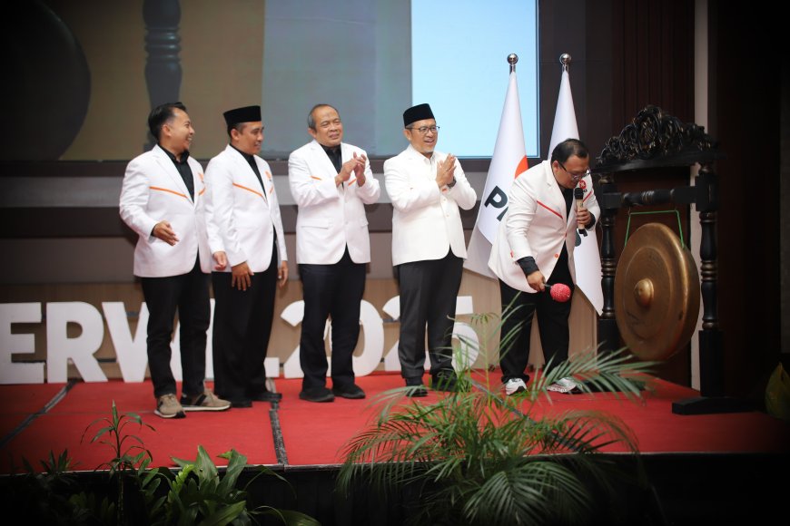 PKS Jabar Tegaskan Keluarga sebagai Fondasi Pelayanan Publik, Rakerwil 2025 Dorong Lahirnya Masyarakat Tangguh