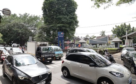 Libur Nataru 2025/2026, KAI Daop 2 Bandung Ingatkan Penumpang Datang Lebih Awal ke Stasiun
