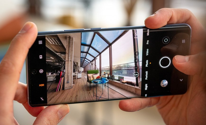 Tak Perlu Kamera Mahal! Ini 7 Aplikasi Kamera HP yang Bikin Foto Mirip DSLR