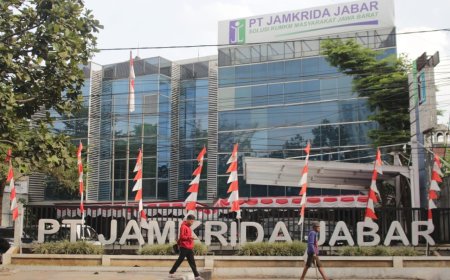 Transparansi Jadi Modal Kepercayaan Pasar, Jamkrida Jabar Raih Anugerah KIP 2025