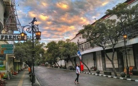 Wisata Kuliner Jalan Braga Bandung, 5 Tempat Makan Hits yang Wajib Dicoba Saat Liburan