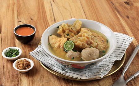 Bandung dalam Semangkuk Kuah: 12 Kuliner Hangat Favorit Warga Saat Hujan Turun