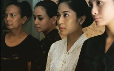 Tren Back to 2016 Ungkap Rahasia Konsistensi Dian Sastrowardoyo di Mata Publik