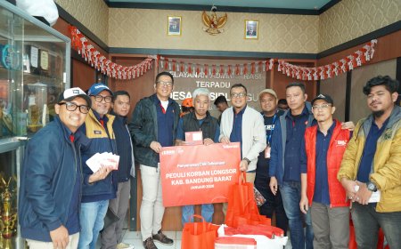 Telkomsel Salurkan Bantuan Sosial dan Pastikan Ketersediaan Jaringan Telekomunikasi Pasca Bencana Longsor di Kabupaten Bandung Barat