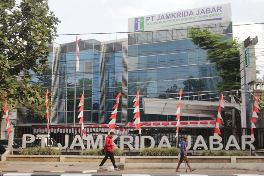 Transparansi Jadi Modal Kepercayaan Pasar, Jamkrida Jabar Raih Anugerah KIP 2025