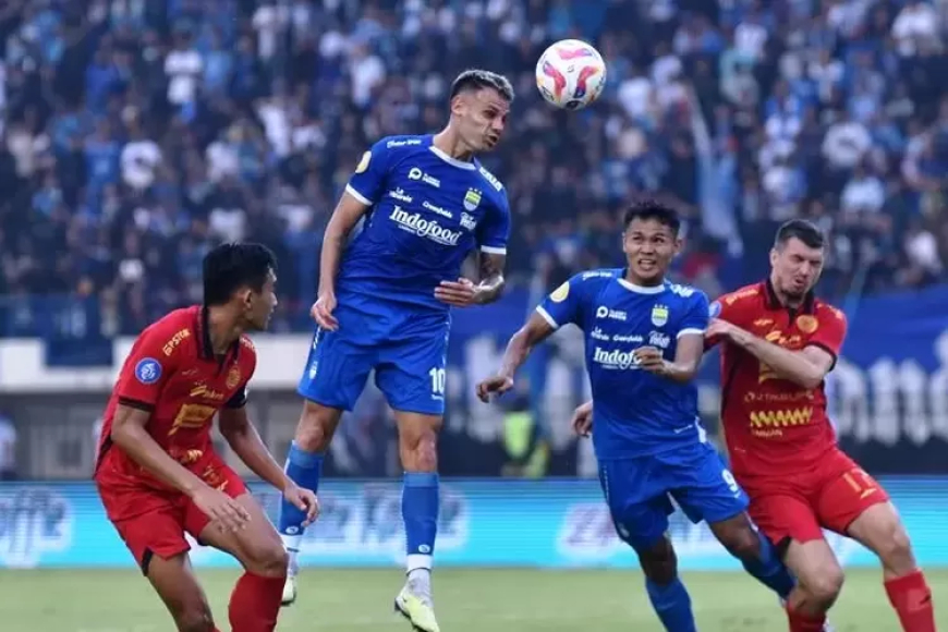 Persib vs Persija: Derby Klasik Liga Indonesia Siap Meledak di Pekan 17, Ini Jadwal & Prediksi Skornya