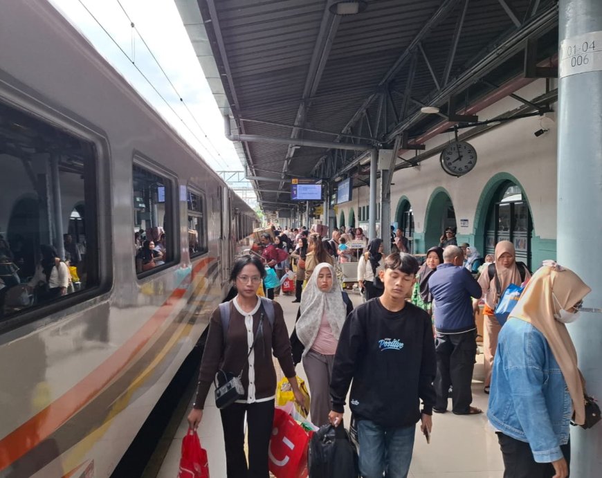 Libur Panjang Isra’ Mi’raj, KAI Daop 2 Bandung Siapkan 67 Ribu Kursi dan Tambah Rangkaian Kereta