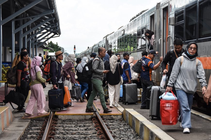 KAI Daop 2 Bandung Siapkan 24 Perjalanan KA Jarak Jauh Reguler untuk Angkutan Lebaran 2026