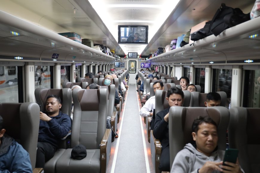 Antusiasme Mudik Lebaran 2026 Tinggi, Lebih dari 10 Ribu Tiket KA Jarak Jauh Daop 2 Bandung Ludes Terjual