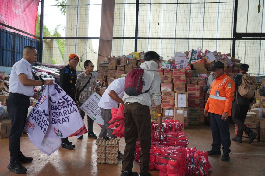 KAI Daop 2 Bandung Gerak Cepat Salurkan Bantuan Rp50 Juta untuk Korban Longsor Cisarua KBB