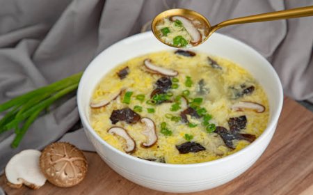 Menu Buka Puasa Hangat dan Bergizi, Mushroom Egg Drop Soup Jadi Pilihan Praktis dan Menenangkan