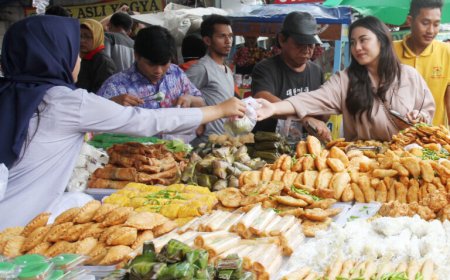 Berburu Takjil di Jalan Cibadak Bandung, Surga Kuliner Legendaris yang Selalu Ramai Jelang Magrib