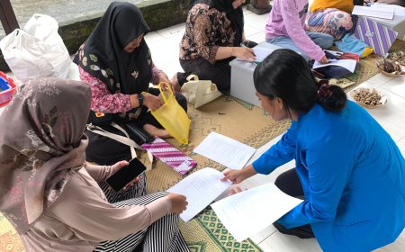 Mahasiswa Universitas Respati Yogyakarta Edukasi Ibu Arisan Soal Bahaya Hipertensi