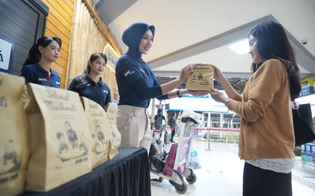 KAI Daop 2 Bandung Tebar 3.500 Takjil Gratis bagi Penumpang KA Selama Angkutan Lebaran 2026